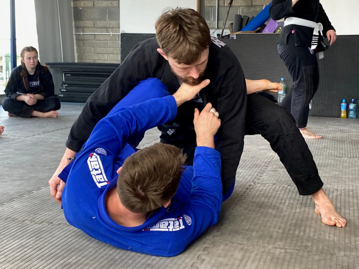 Guard playing t45 jiujitsu